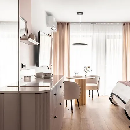 Apartment Rose With Bath By Oneapartments