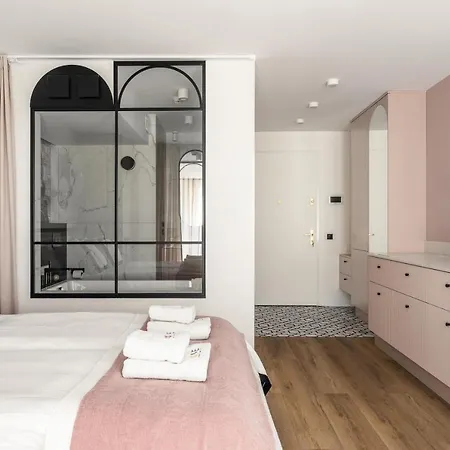Apartament Rose With Bath By Oneapartments