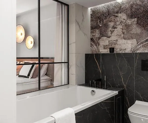 Rose With Bath By Oneapartments Sopot