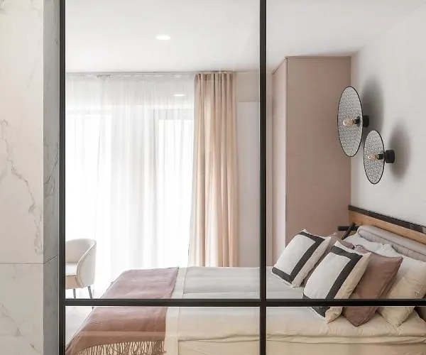 Rose With Bath By Oneapartments Apartamento *