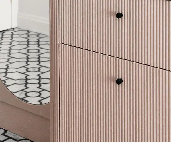 Rose With Bath By Oneapartments Sopot